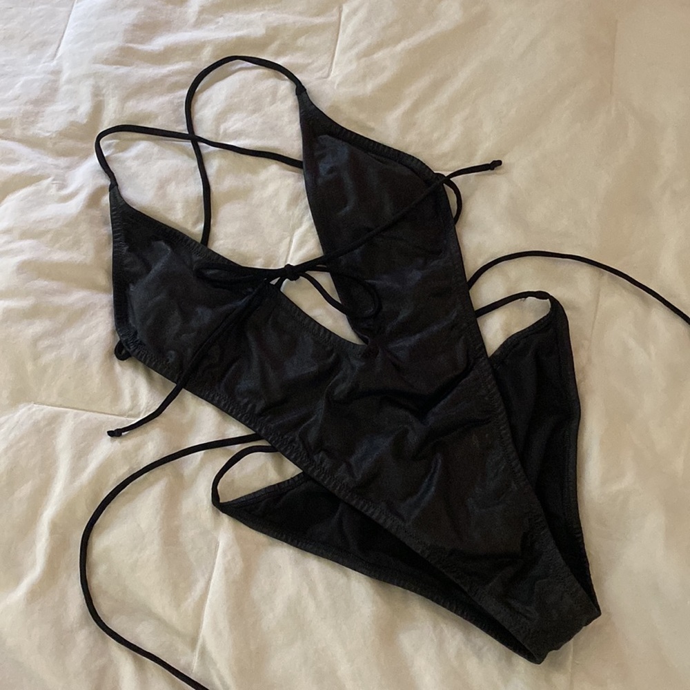 MoldieGoldies Dark Meadow One Piece